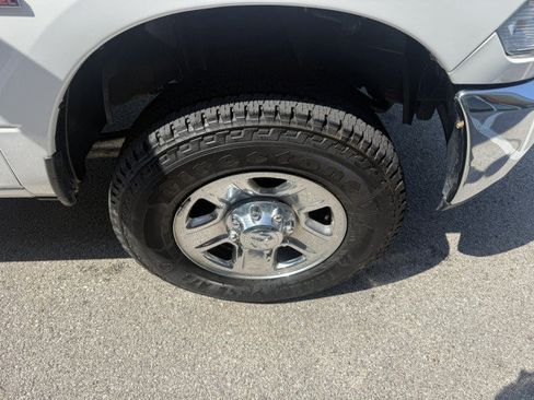 Used 2016 RAM 3500 Tradesman w/ Chrome Appearance Group AWD/4WD image 12