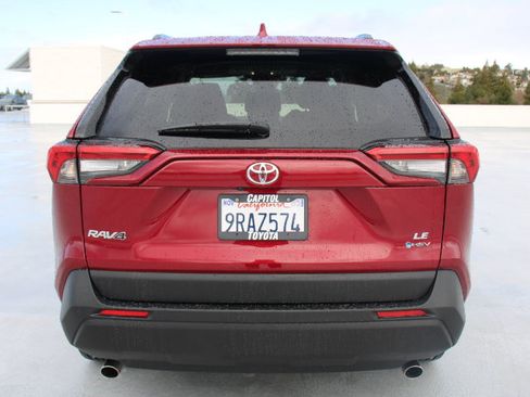 Certified 2025 Toyota RAV4 LE image 4