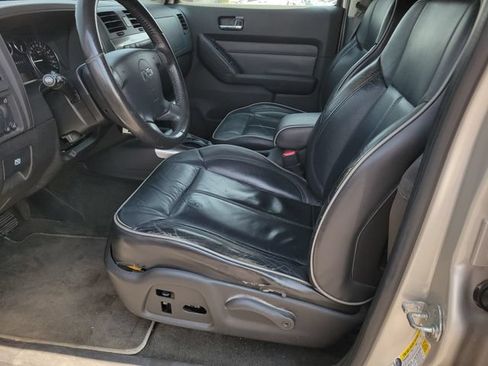 Used 2008 HUMMER H3 Luxury AWD/4WD image 6
