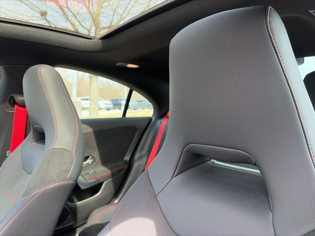 Used 2025 Mercedes-Benz CLA 35 AMG 4MATIC image 23