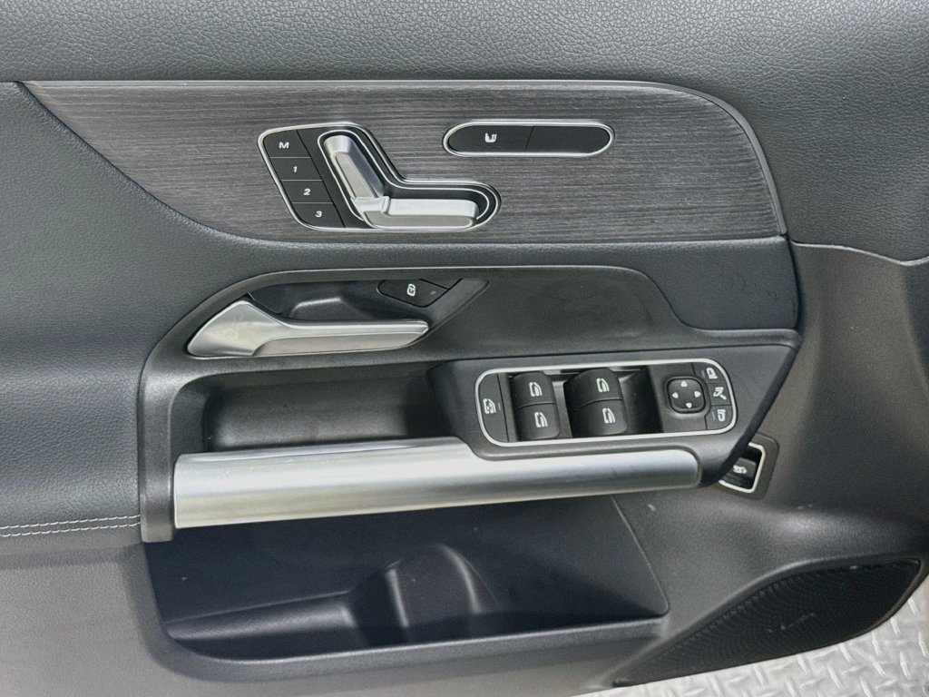 Used 2026 Mercedes-Benz GLA 250 4MATIC image 18