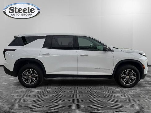 Certified 2024 Chevrolet Traverse LS FWD image 6