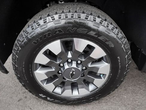 Used 2021 Chevrolet Silverado 2500 LTZ w/ Carhartt Edition AWD/4WD image 8