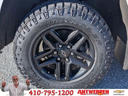 Used 2021 Chevrolet Silverado 1500 LT Trail Boss w/ Bed Protection Package image 11