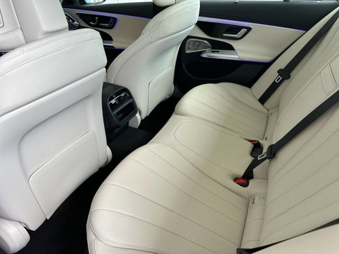 New 2026 Mercedes-Benz E 450 4MATIC Sedan image 4