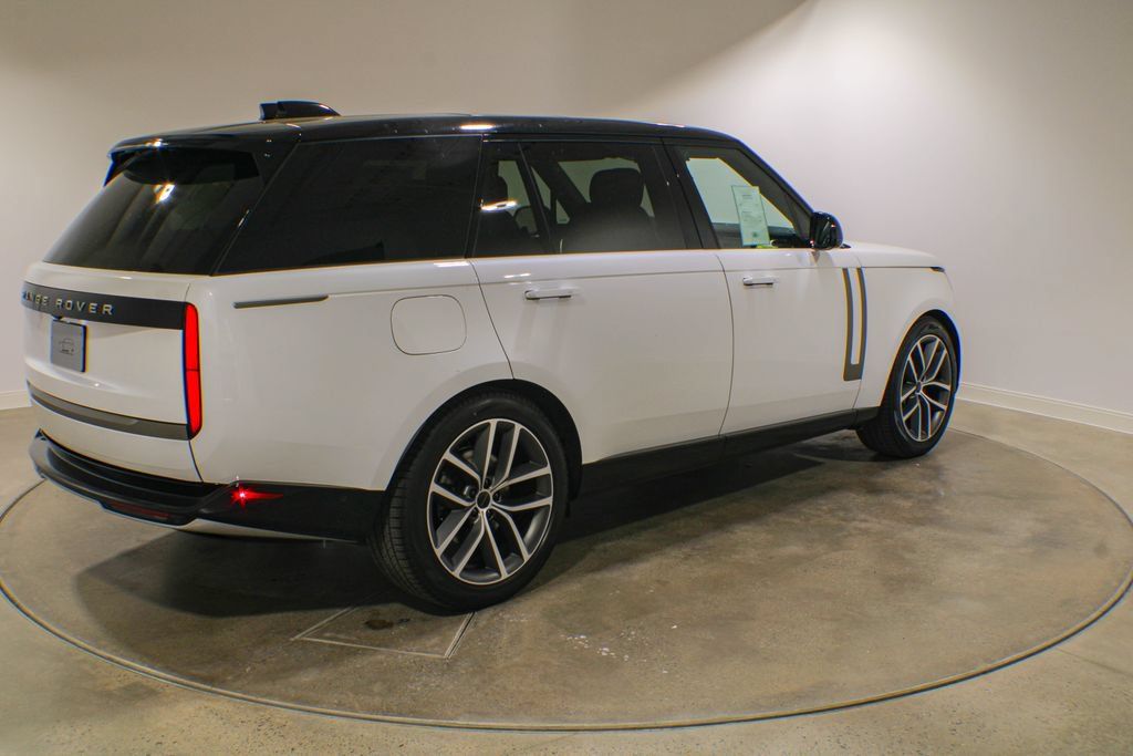 New 2026 Land Rover Range Rover Long Wheelbase SE AWD/4WD image 5