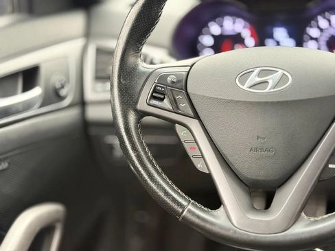 Used 2016 Hyundai Veloster Turbo FWD image 23