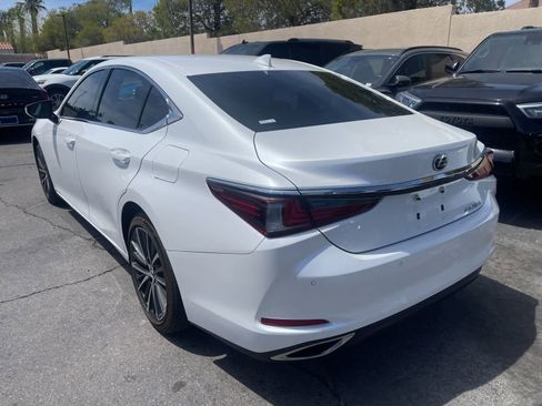 Used 2023 Lexus ES 350 w/ Premium Package FWD image 9