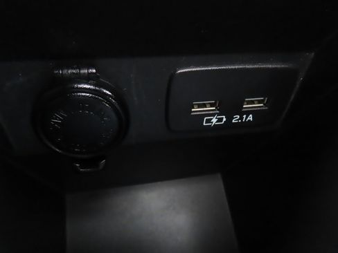 Used 2023 Subaru Impreza 2.0i Sport image 9