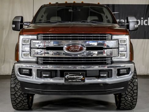 Used 2017 Ford F250 Lariat w/ Lariat Ultimate Package AWD/4WD image 3