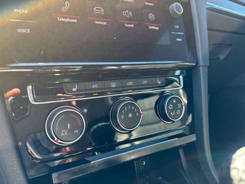 Used 2018 Volkswagen GTI SE w/ SE Leather Package FWD image 30
