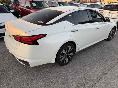 Used 2019 Nissan Altima 2.5 SL FWD image 3