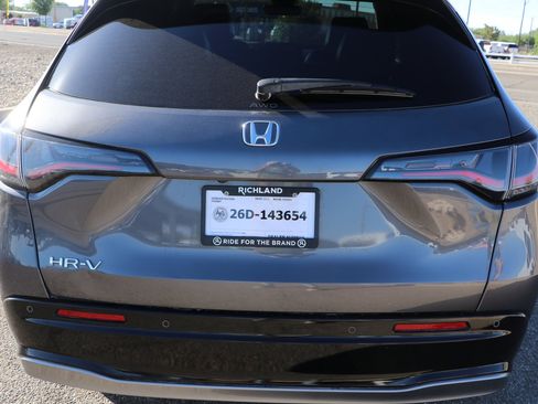 Used 2023 Honda HR-V EX-L image 6