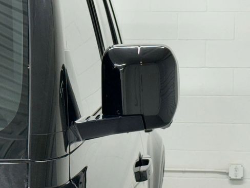 Used 2022 Land Rover Defender 110 S image 19