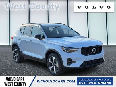 New 2026 Volvo XC40 B5 Plus w/ Protection Package Premier