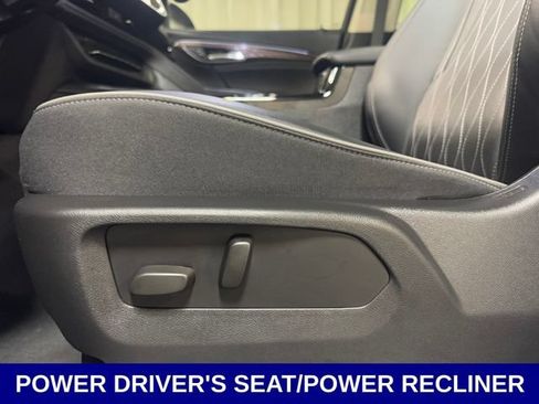 Used 2023 Buick Envision Avenir AWD/4WD image 16