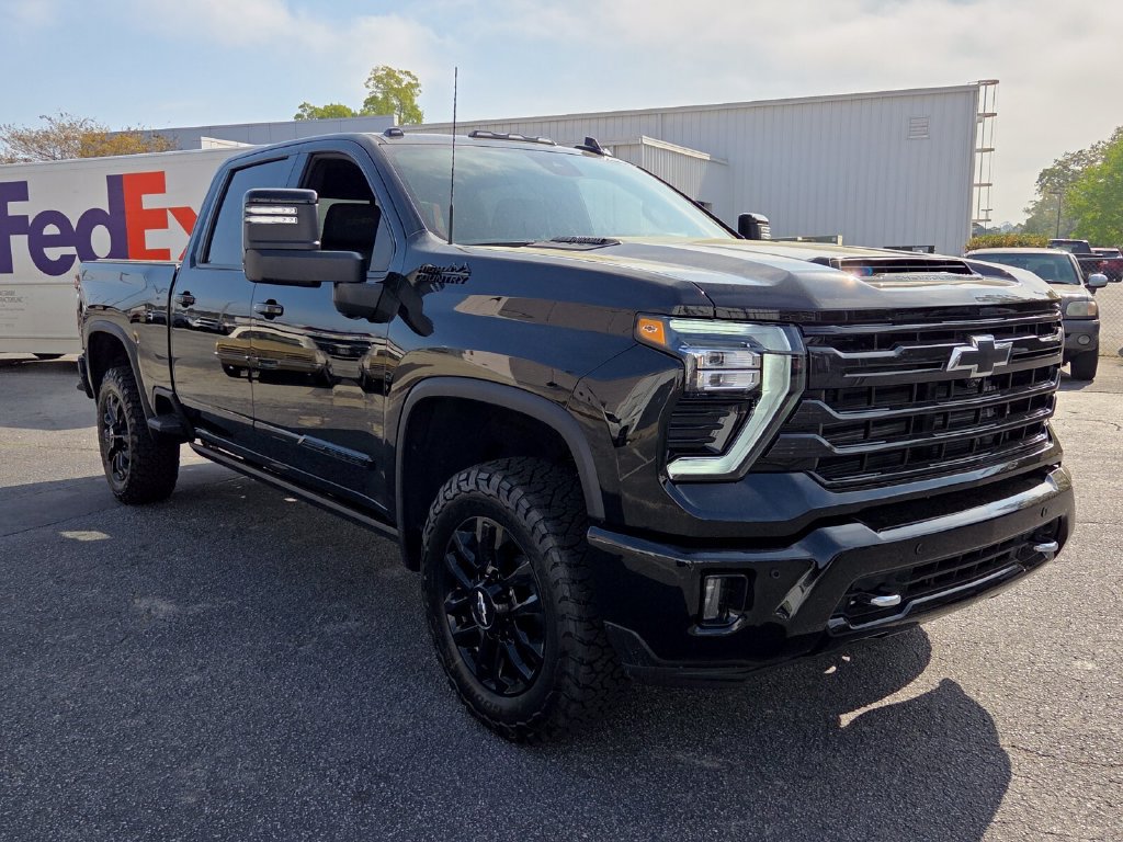New 2026 Chevrolet Silverado 2500 High Country w/ Midnight Edition AWD/4WD image 15
