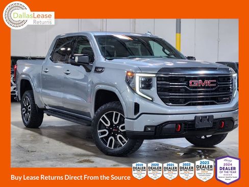 Used 2024 GMC Sierra 1500 AT4 w/ Technology Package AWD/4WD image 1