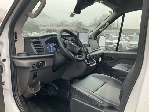 New 2026 Ford Transit 250 148 Medium Roof RWD image 13