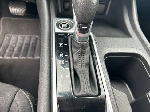 Used 2025 Nissan Sentra SV FWD image 27