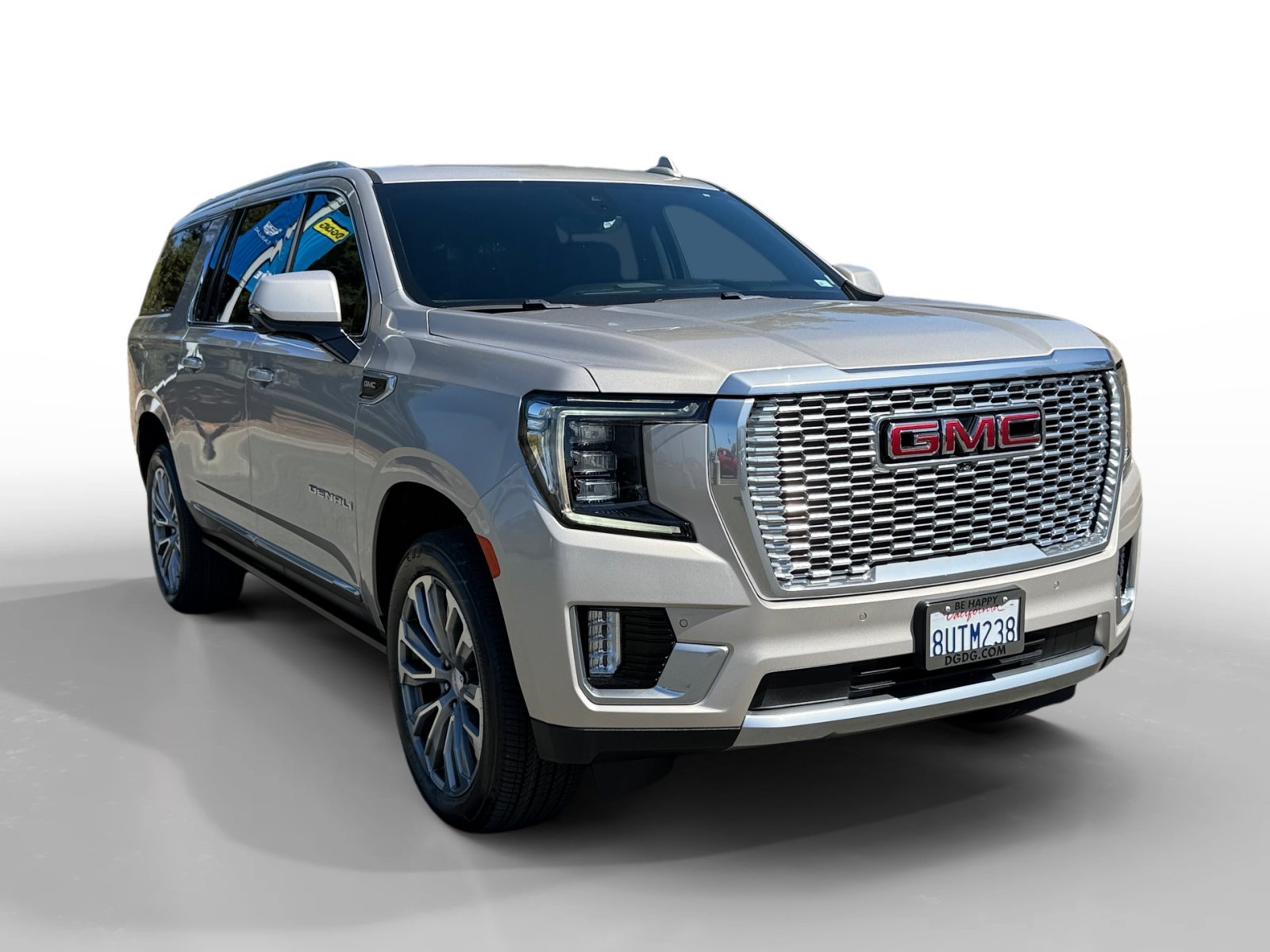 Used 2021 GMC Yukon XL Denali w/ Denali Ultimate Package AWD/4WD image 7