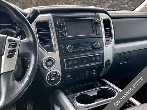 Used 2016 Nissan Titan PRO-4X w/ Pro-4x Convenience Package AWD/4WD image 6