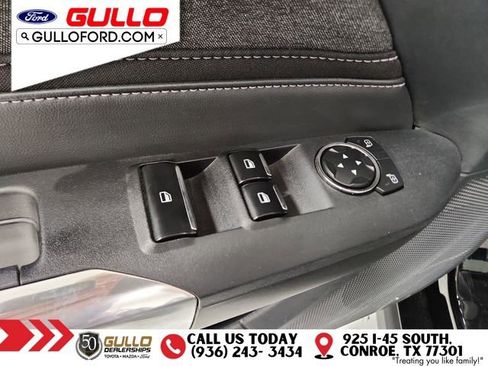 Used 2024 Ford Mustang Convertible image 17