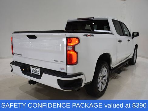 Used 2021 Chevrolet Silverado 1500 Custom w/ Safety Confidence Package image 4