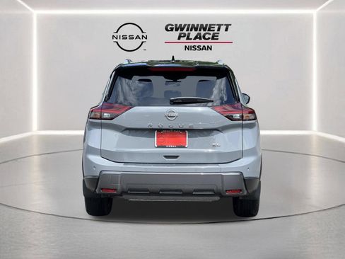 Certified 2025 Nissan Rogue SL w/ SL Premium Package FWD image 27