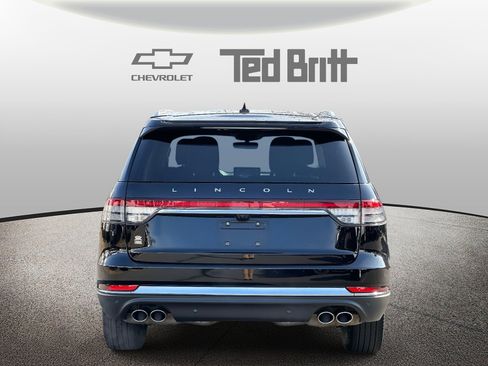 Used 2024 Lincoln Aviator AWD w/ Premium Package image 5