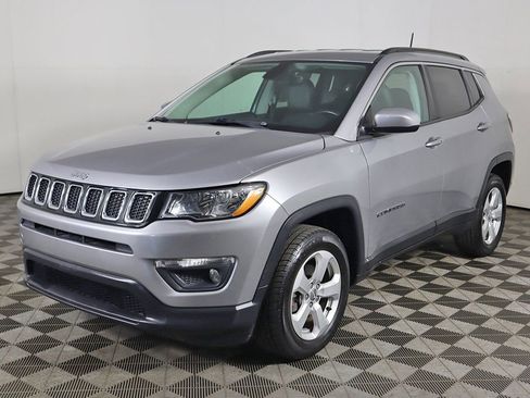 Used 2018 Jeep Compass Latitude image 5