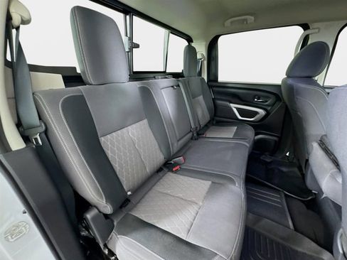 Certified 2024 Nissan Titan SV image 24