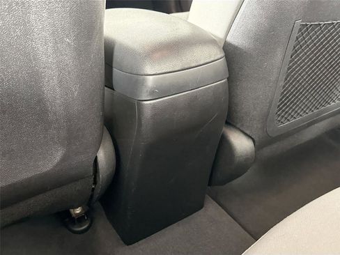 Used 2013 Hyundai Elantra GLS image 28