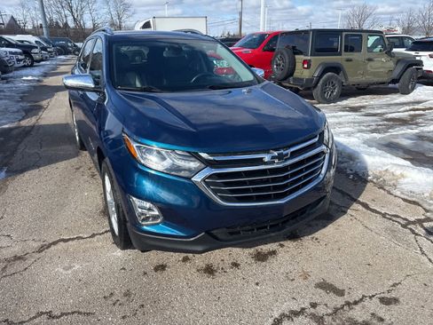 Used 2021 Chevrolet Equinox Premier w/ LPO, Floor Liner Package image 5
