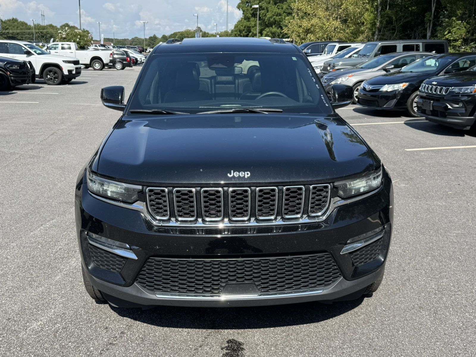 Used 2024 Jeep Grand Cherokee Limited 4xe AWD/4WD image 2