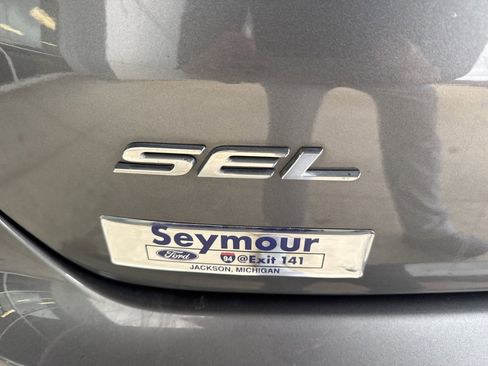 Certified 2024 Ford Edge SEL w/ Convenience Package image 15