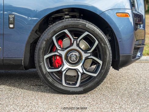 Used 2023 Rolls-Royce Cullinan Black Badge w/ Leather Finishing Pack image 58