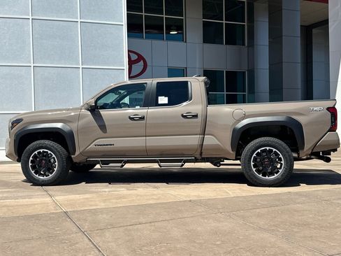 New 2026 Toyota Tacoma TRD Off-Road AWD/4WD image 7