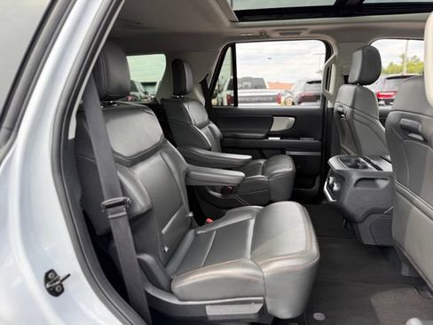 Used 2025 Ford Expedition Active AWD/4WD image 20