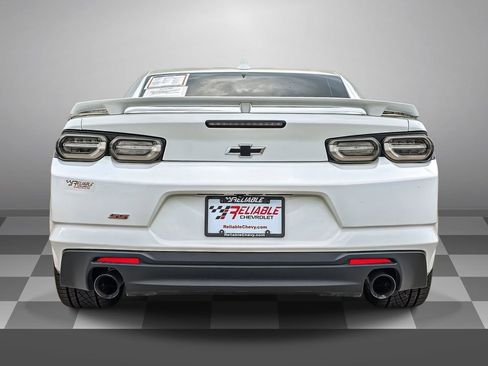 Certified 2021 Chevrolet Camaro SS RWD image 5