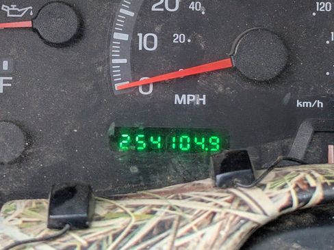 Used 2001 Ford F150 XLT image 7