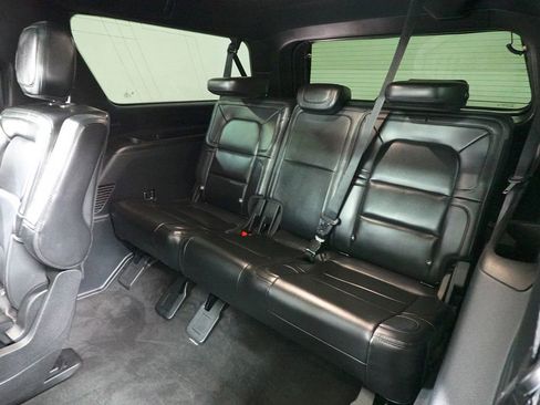 Used 2021 Lincoln Navigator L Reserve image 27
