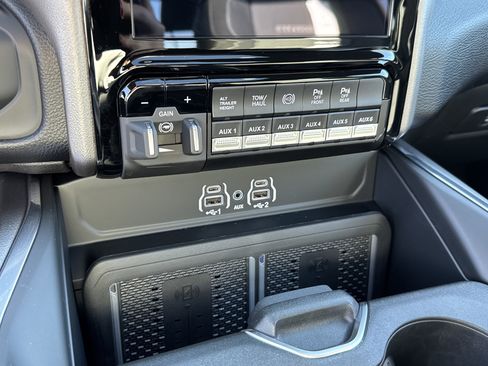 New 2026 RAM 2500 Laramie w/ Night Edition image 34