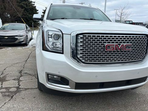Used 2017 GMC Yukon Denali w/ Open Road Package image 6