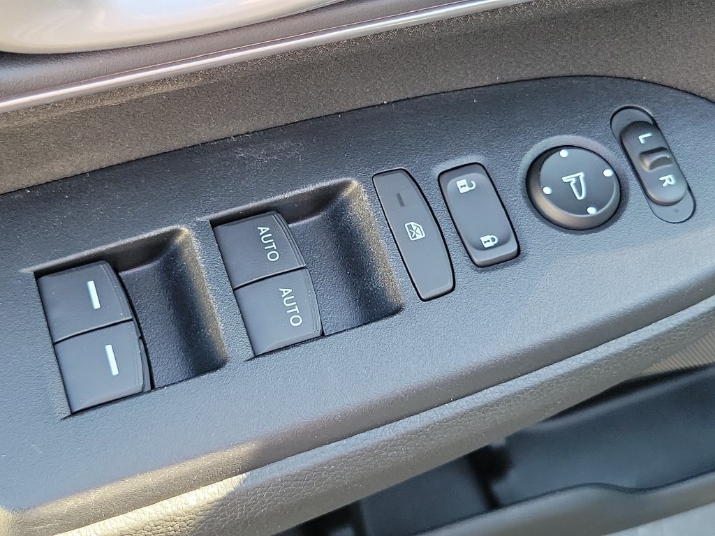 Certified 2021 Honda CR-V EX image 21
