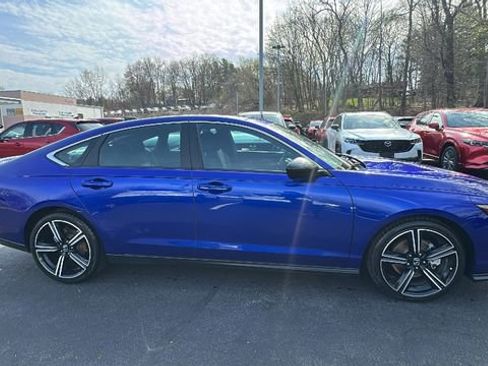Used 2023 Honda Accord Sport image 5