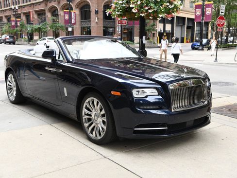 Used 2020 Rolls-Royce Dawn image 1