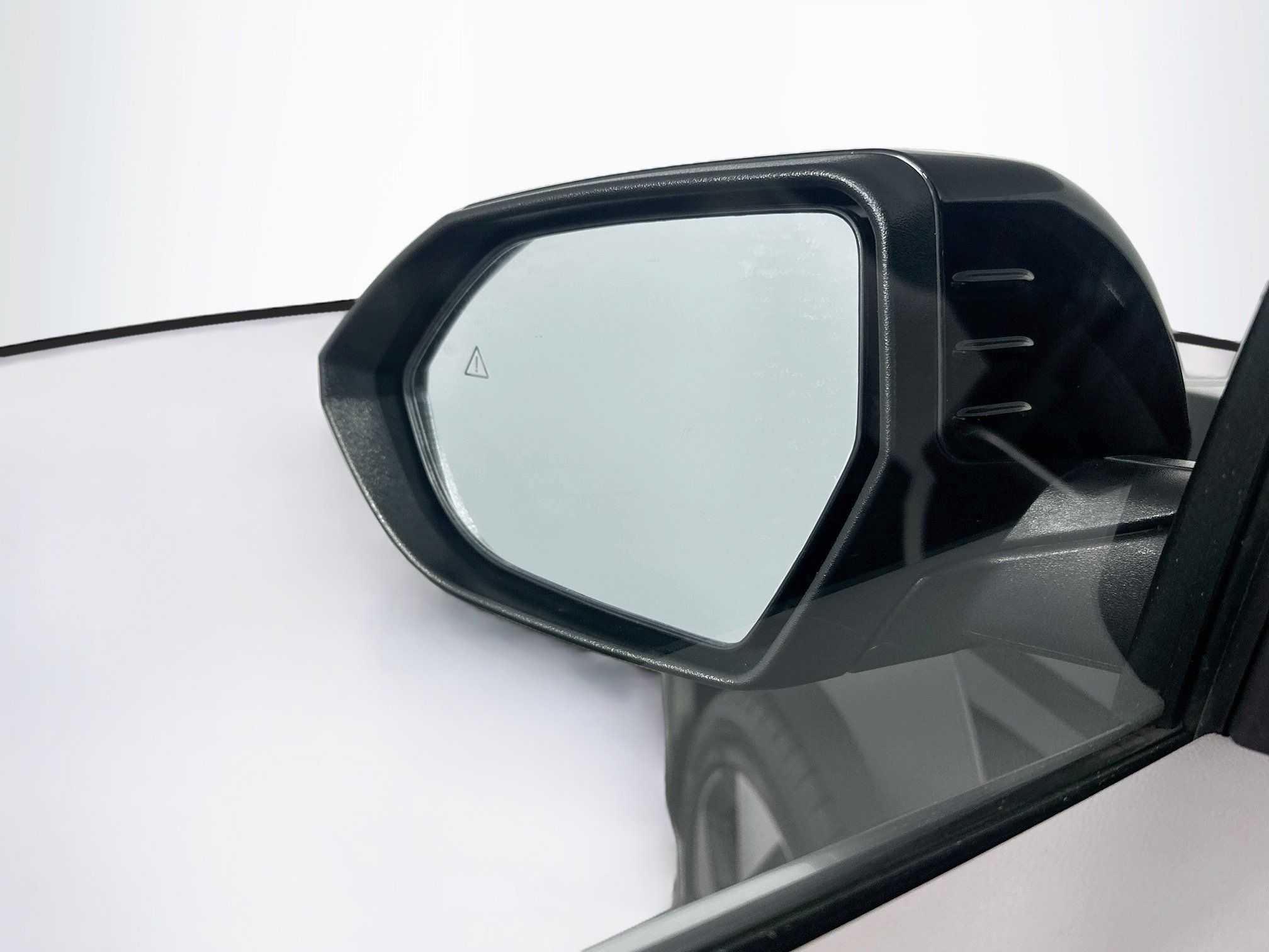 Used 2024 Hyundai Kona Limited FWD image 16