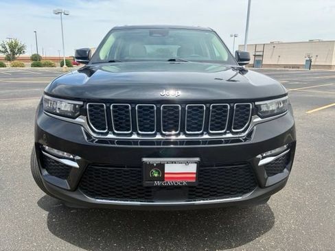 Used 2022 Jeep Grand Cherokee Limited AWD/4WD image 9