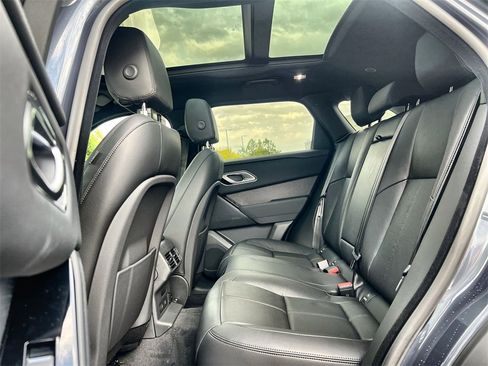 Used 2025 Land Rover Range Rover Velar Dynamic SE image 15